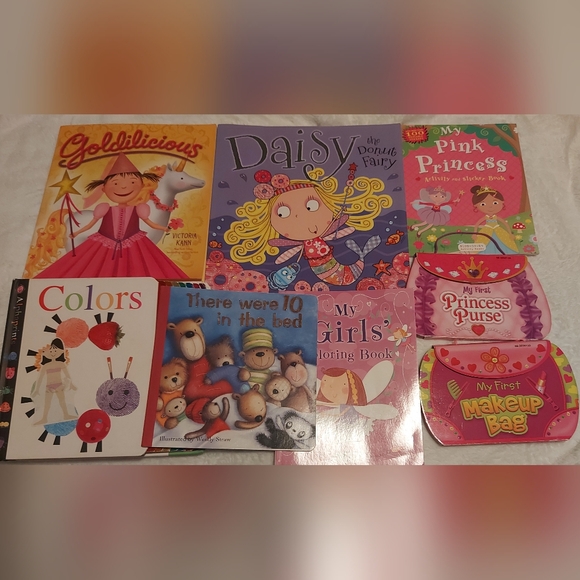 **3 Listings $20** Children book lot - Picture 1 of 1